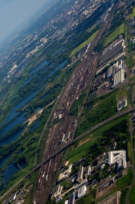 Gare de triage de Metz_5448697611_l.jpg